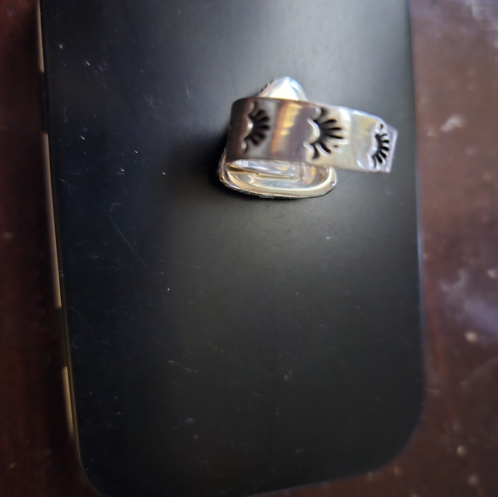 Ring - Picture 4 of 6